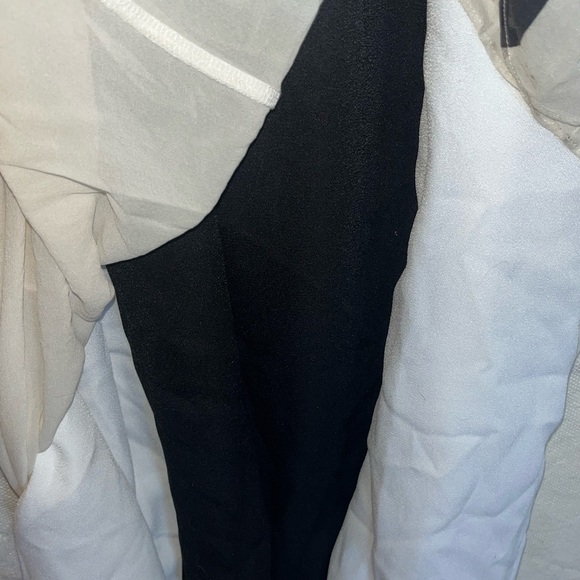 Max & Cleo Black & White Halter Maxi Dress 🌵4 - Picture 10 of 16